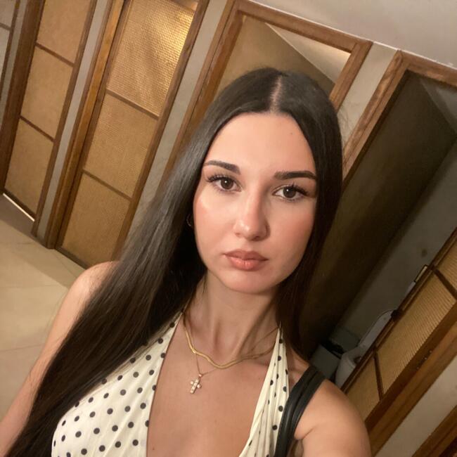 Babysitter in Athens: Γκρέις