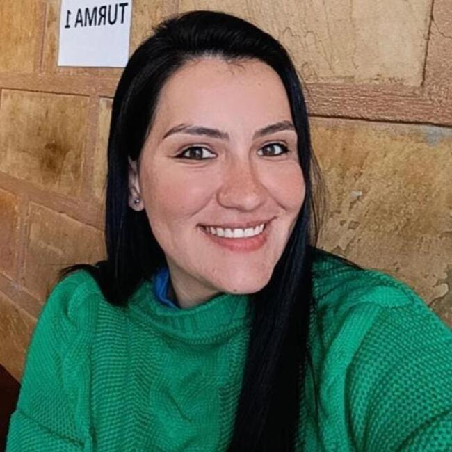 Babysitter in Pouso Alegre: Isabelle