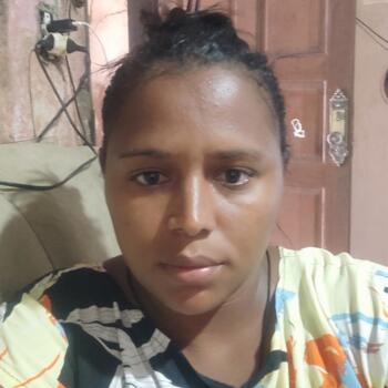 Babá Lauro de Freitas: Juliana