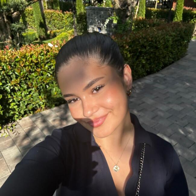 Babysitter in Bulle: Elina