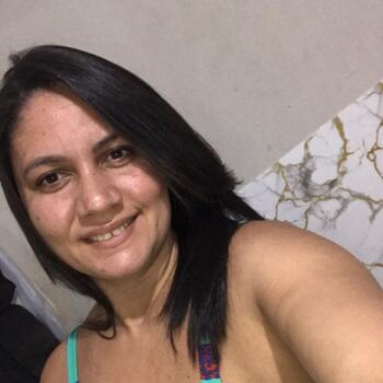 Babysitter Maceió: Ana