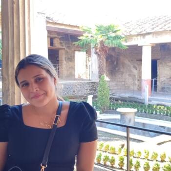 Babysitter Tarcento: Aicha