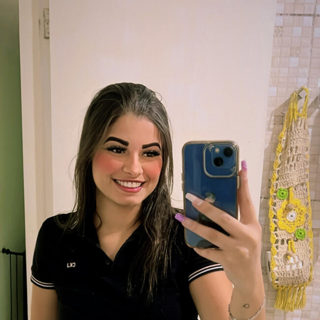 Babysitting job in São Paulo: Larissa