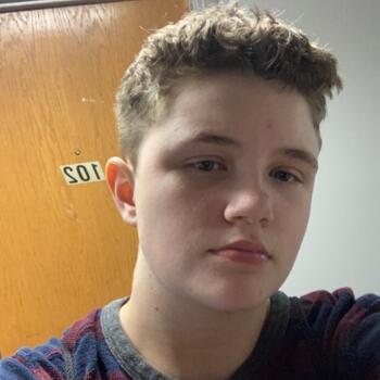 Baby-sitter in Oshawa: Jordan