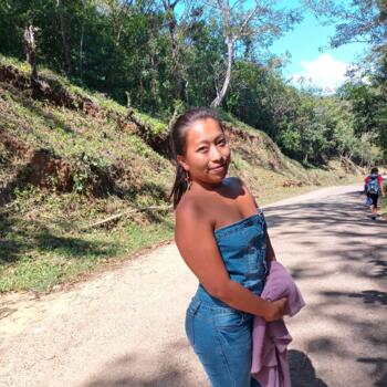 Niñera en Las Lomas: Astrid