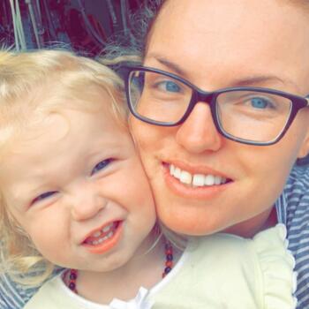 Babysitting job in Tamworth: babysitting job Darrien