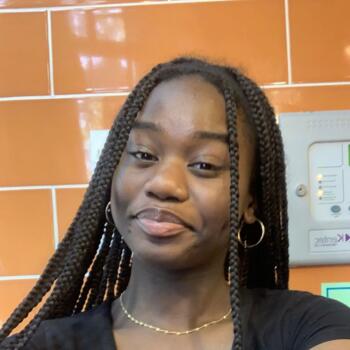 Babysitter in London: Mariam