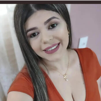 Babysitter in Niterói: Taynara