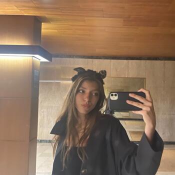 Babysitter in Paris: Eliette