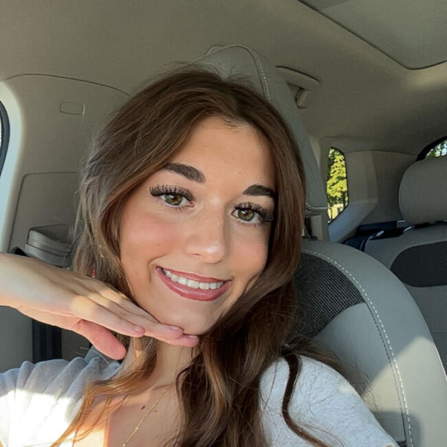 Babysitter in Hendersonville (Tennessee): Ava