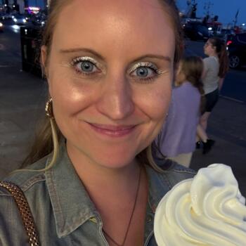 Babysitter in Chesterfield: Stephanie