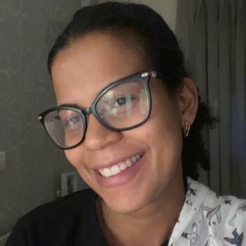 Trabajo para niñera en Oporto: trabajo de niñera Cynthia