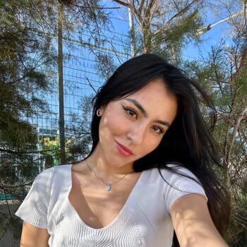 Babysitter in Kato Polemidia: Daniela