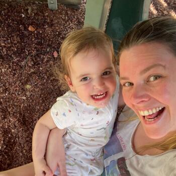 Babysitter Brisbane: Liv