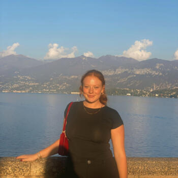 Babysitter in Melbourne: Sina