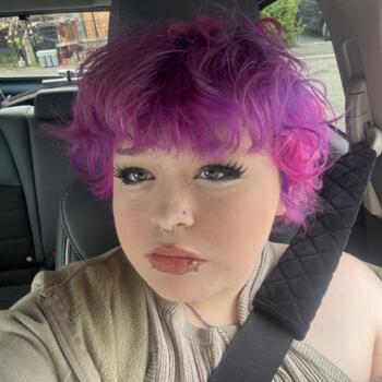 Babysitter in Stockport: Cassie