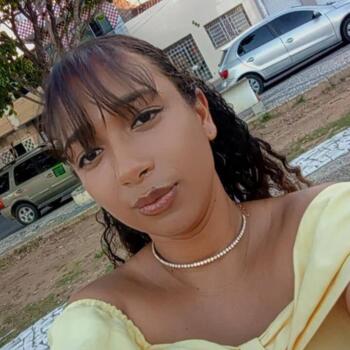 Babysitter in Garanhuns: Máira