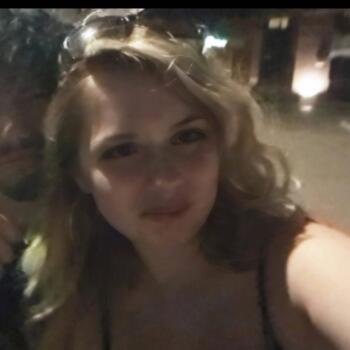 Babysitter in Lincoln: Gemma