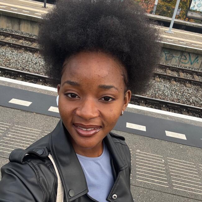Babysitter in Eindhoven: Victoria