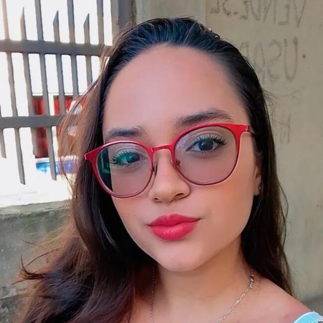 Babá em Rio de Janeiro: Vivianne Lucena