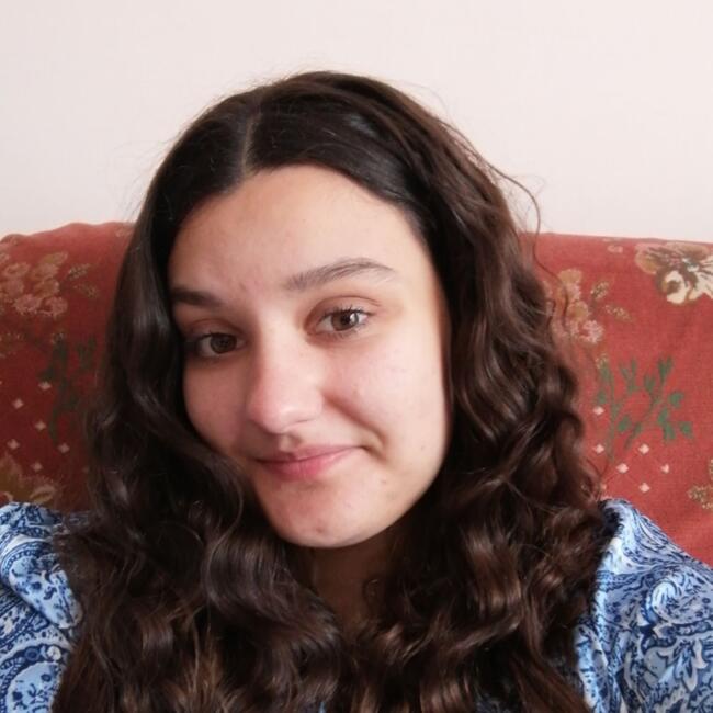 Babysitter in Saintry-sur-Seine: Emma