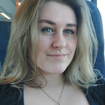 Babysitter in Aldershot: Amy