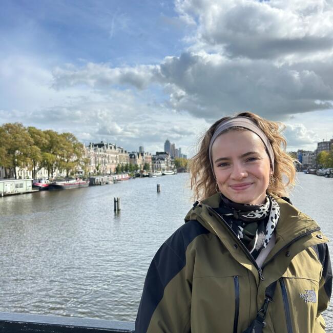 Babysitter in Caluire-et-Cuire: Elisa