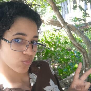 Babá em São Luís: Alleohara