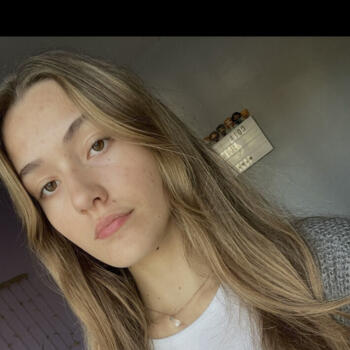 Babysitter in Nemours: Lauryne