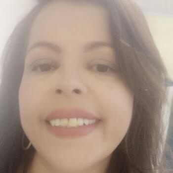 Babysitter Jacareí: Shirlei