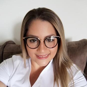 Niñera en San José: Ariana