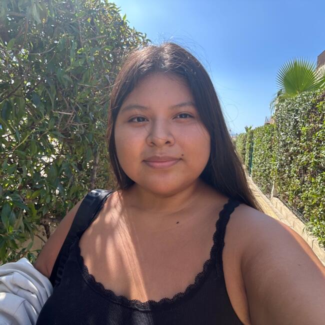 Babysitter in Dublin: Danna Mishel