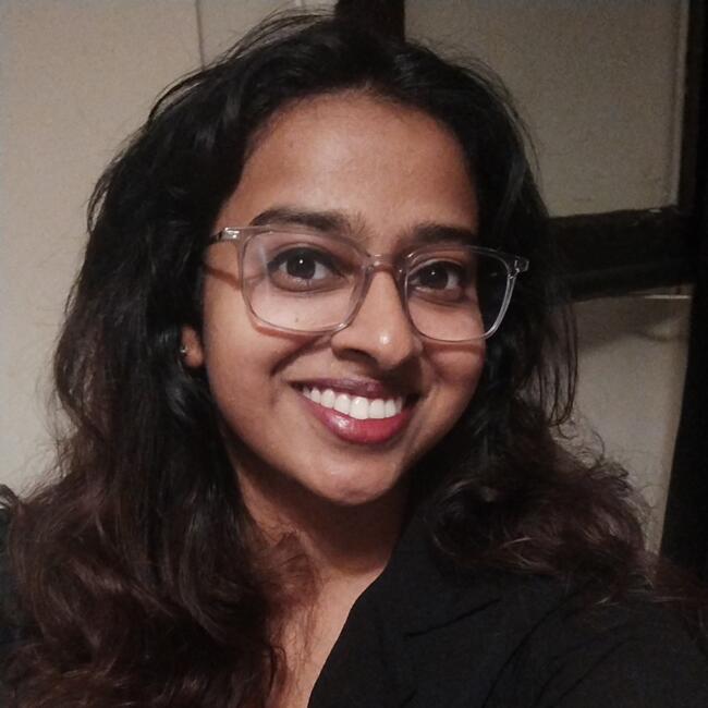 Babysitter in London: Aswathy