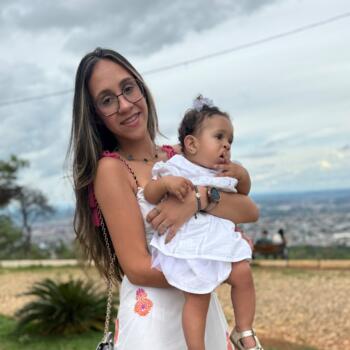 Babá em Sete Lagoas: Ana julia
