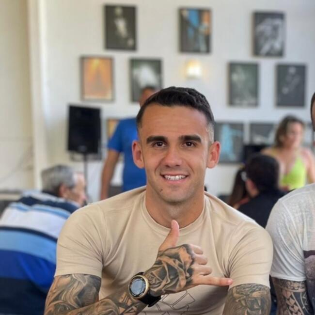 Emprego de babá em Goiânia: Rafael