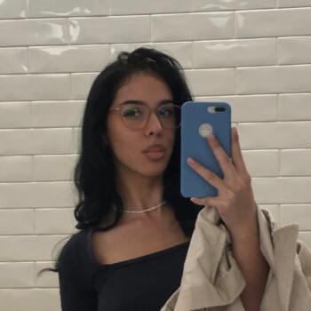 Bebisiterka u Nova Pazova: Jelena