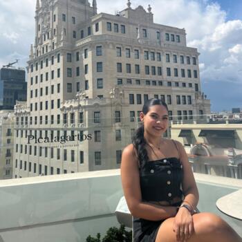 Canguro en Rubí: Georgina Nahir