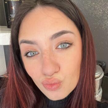 Babysitter in Notaresco: Aurora