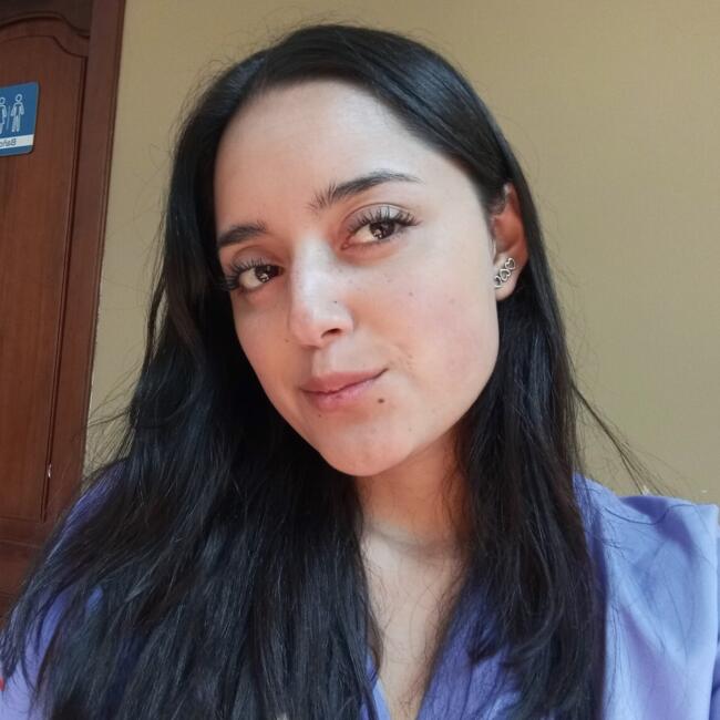 Babysitter in Cuenca: Nathaly Contreras
