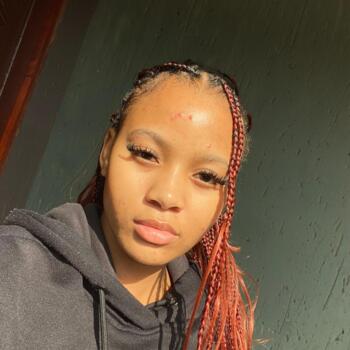 Babysitter Soweto: Reatile