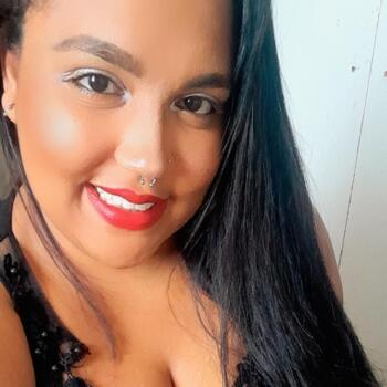 Babysitter in Santa Luzia: Agatha
