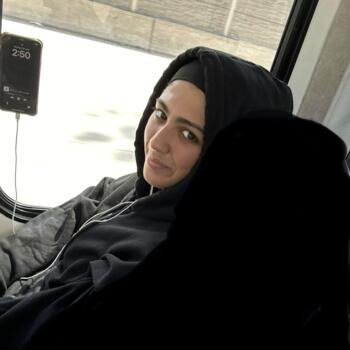 Babysitter in Abu Dhabi: Lolo