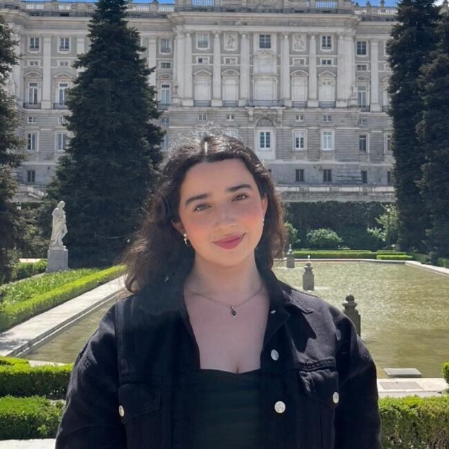 Chůva v Valencie: Isabella