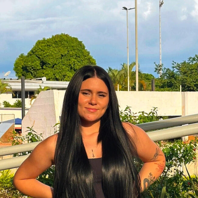 Babysitter in Riacho Fundo I: Anne