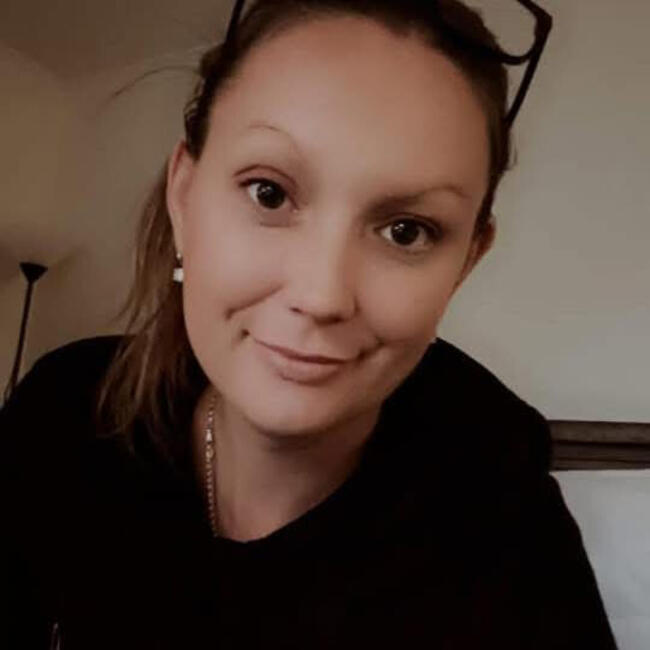 Babysitter in Shepparton: Shai