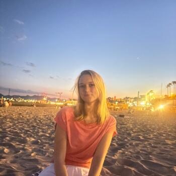 Babysitter in Cannes: Melissa