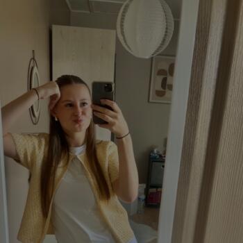 Babysitter Vieux-Condé: Lisa