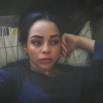 Canguro en Vigo: Mishelle Nahomy