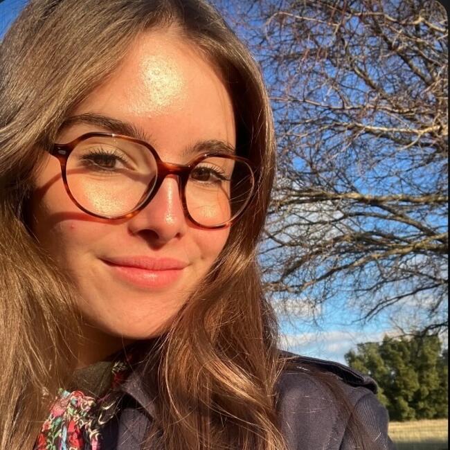 Babysitter in Saint-Alban: Amélie