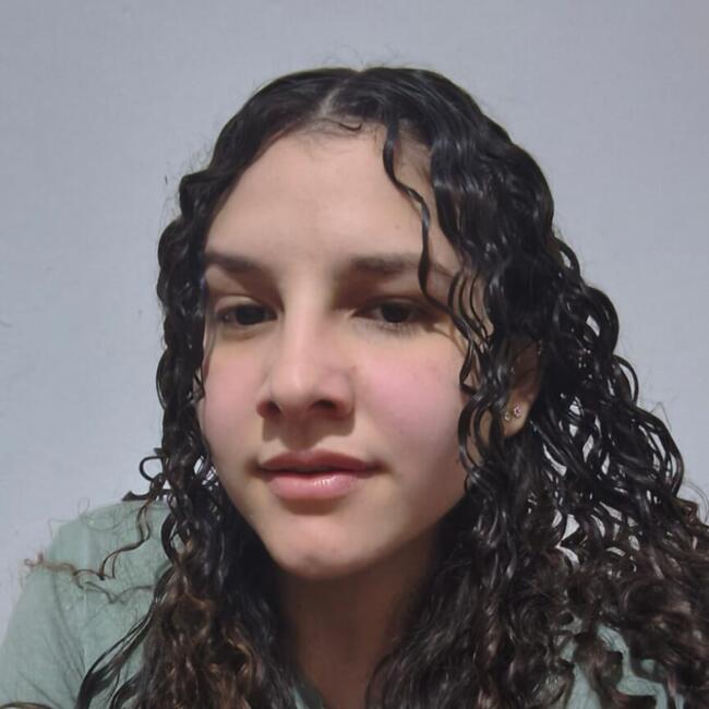 Babá em Pinhais: Maria